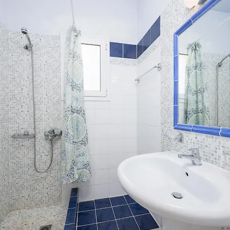 Thalia Katerina Willa *