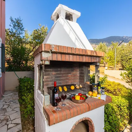 Willa Thalia Katerina Mousata